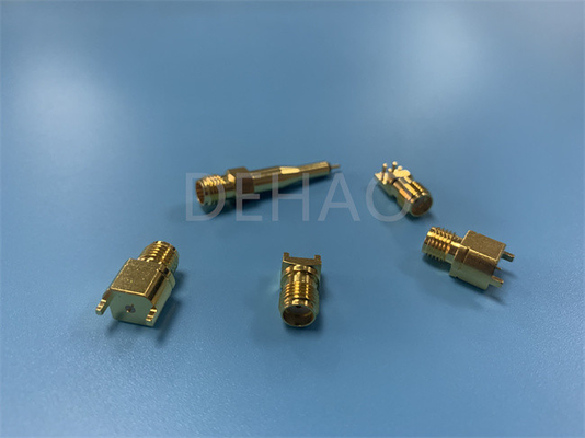 SMA 2.92 RFの同軸コネクタの金は注文PTFEの部品PTFEの絶縁体をめっきした